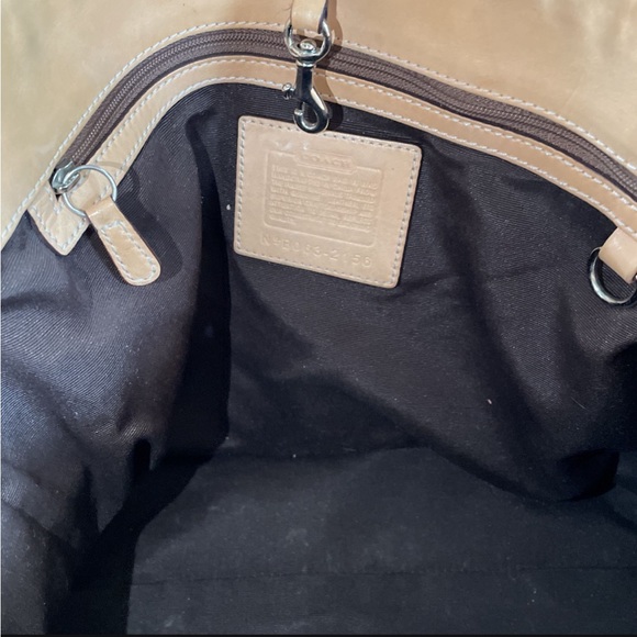 Coach Shoulder Bag - Picture 7 of 10